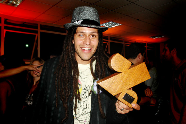 Otavio Neto com o troféu. Foto Renato Custódio Otavio Neto com o troféu. Foto Renato Custódio