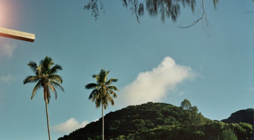 Sis Unfocused in the Seychelles