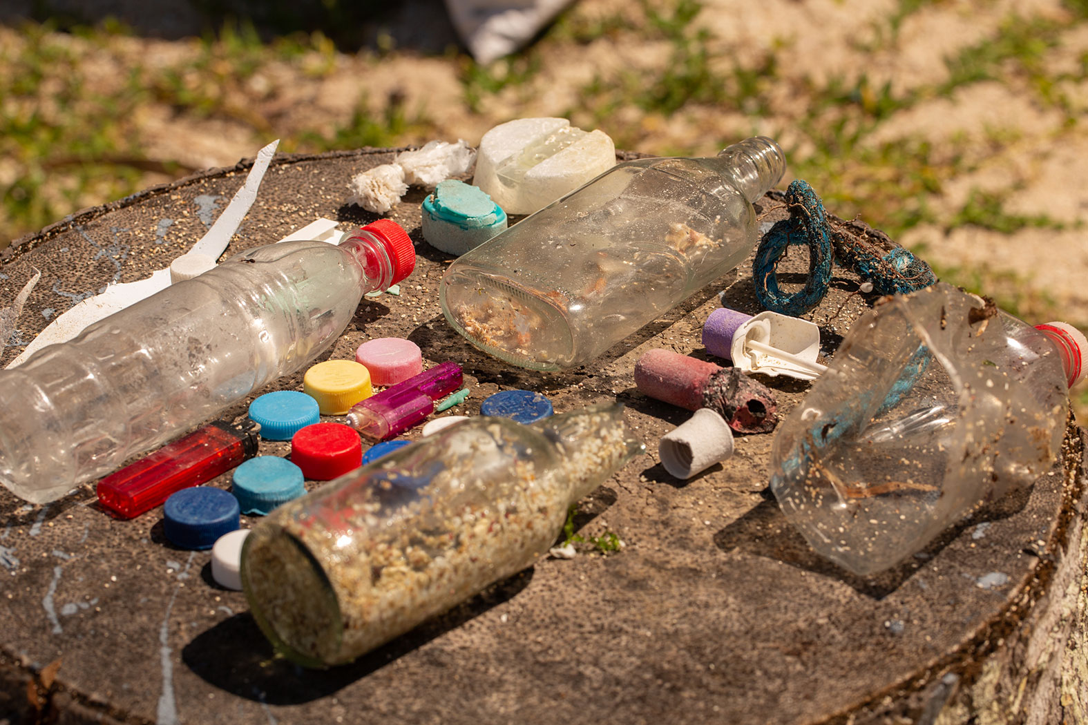 small plastic squeeze bottles  Plastic squeeze bottles, Squeeze bottles,  Art room