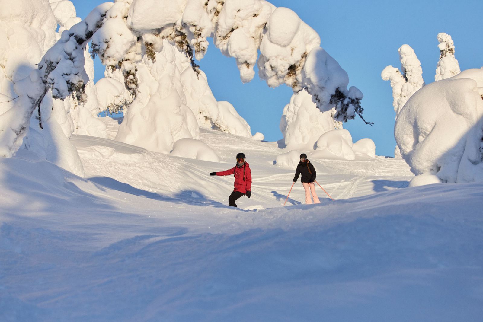 From Hawaii to Lapland with Mainei & Malu Kinimaka in ROXY WARMLink