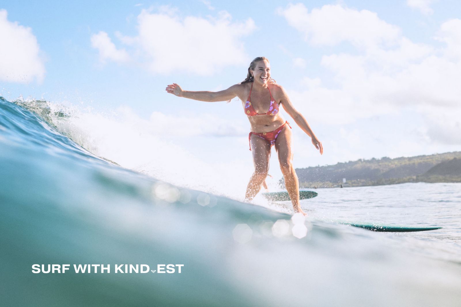 ROXY x Kate Bosworth SURF WITH KIND.EST