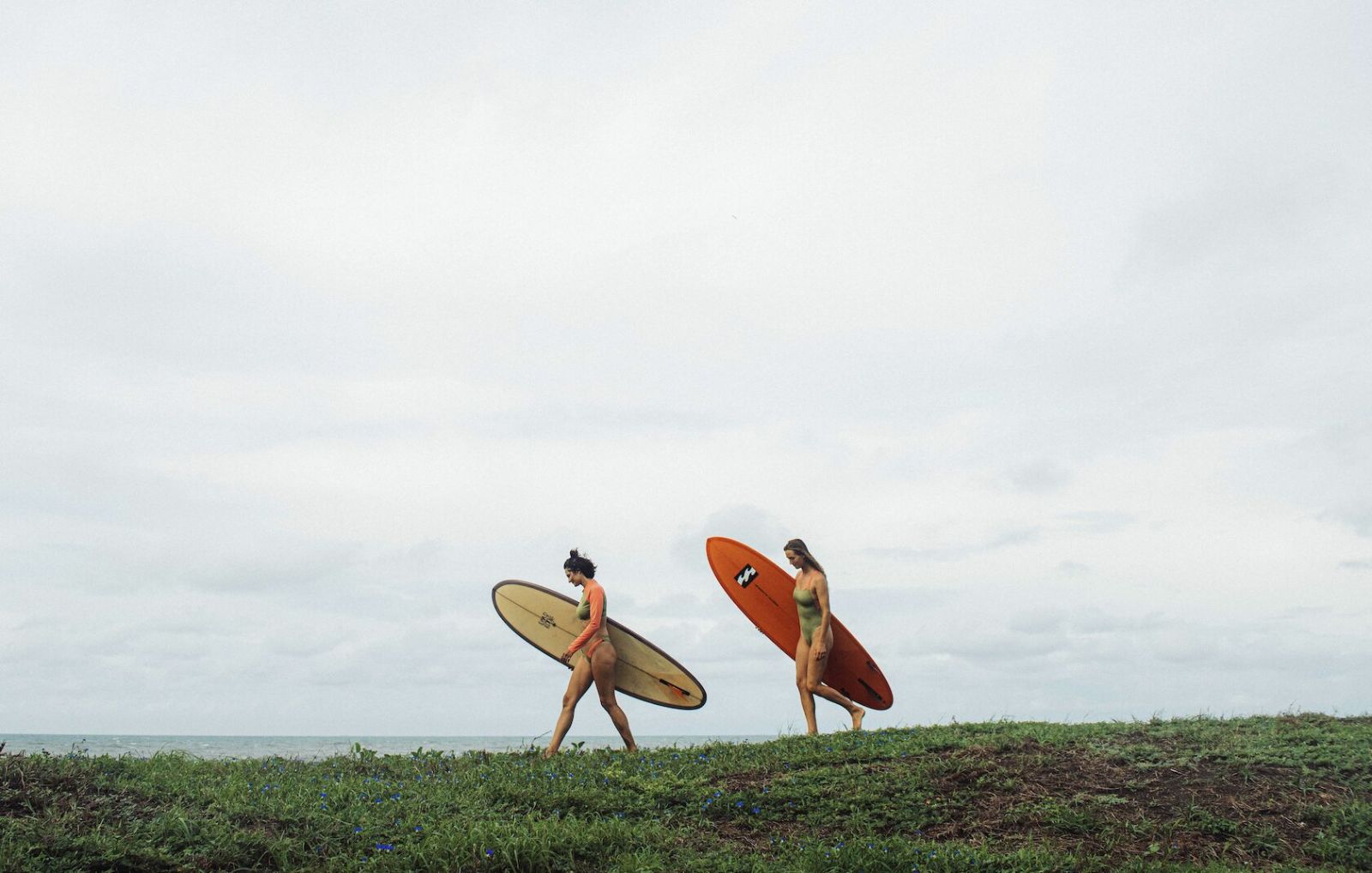 Surf trip A-Div - Packable Poncho for Women