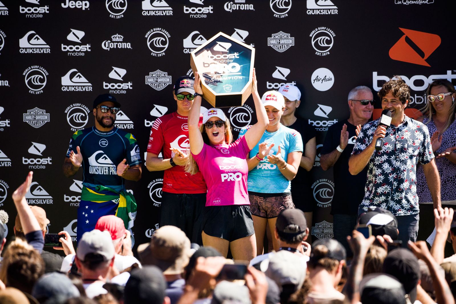 Caroline Marks Wins 2019 Gold Coast pro