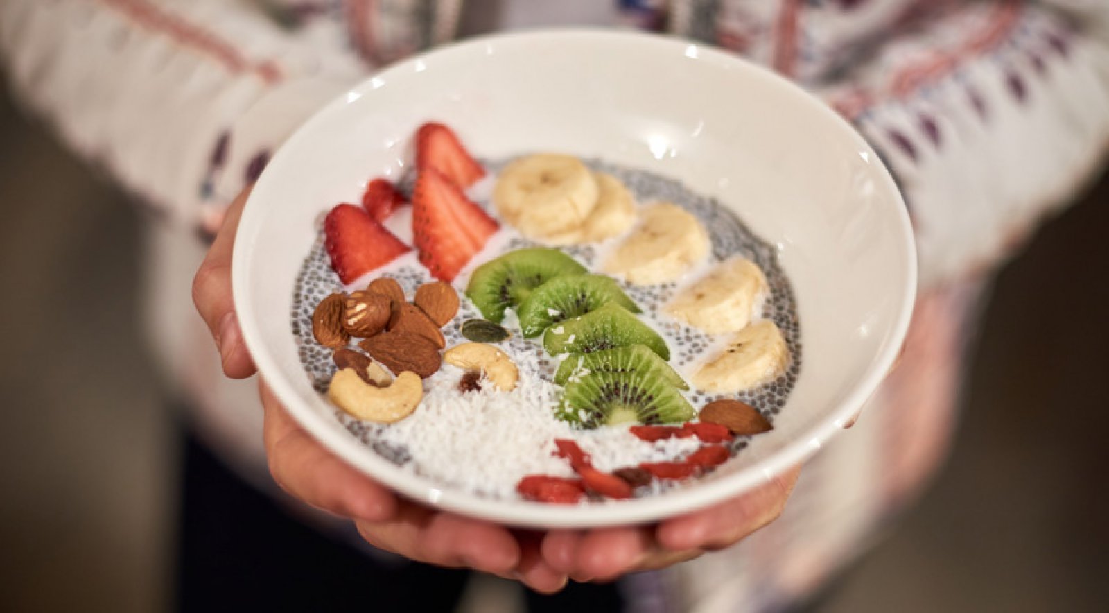 Kick Start Your Week With This Delicious Chia Bowl Recipe